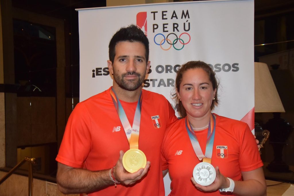 Foto sobre: PERÚ, CAMPEÓN EN VELA