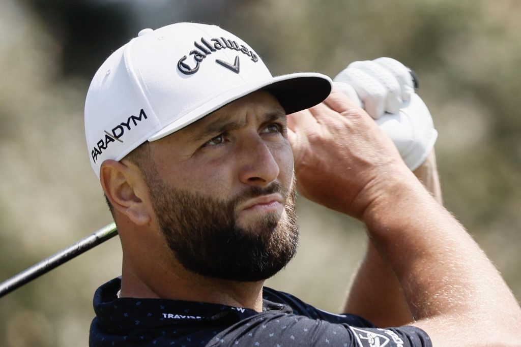 Foto sobre: GOLF: EL USA OPEN SE ENCUENTRA EN PLENA FAENA