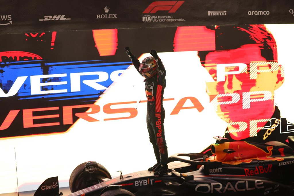 Foto sobre: FÓRMULA 1: NUEVAMENTE GANA VERSTAPPEN