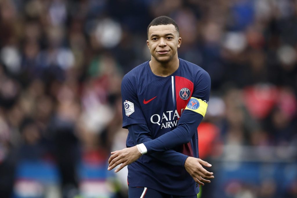 Foto sobre: ¿CÓMO EMANCIPARSE DE MBAPPÉ?